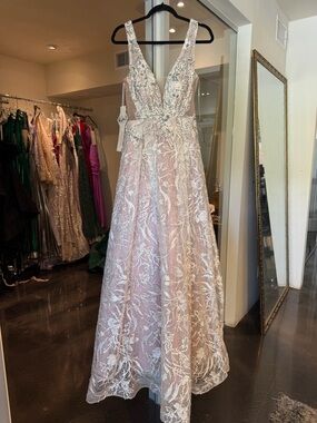 Pol Atteu Wedding Gown Blush Beaded Ballgown Sz 16 Designer Bridal Dress V-Neck